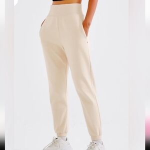 Supesu Beige Joggers Size L